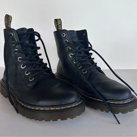 Dr. Marten's Luana Smooth Leather Lace Up Combat Boots Women's 6 Black - Picture 4 of 12